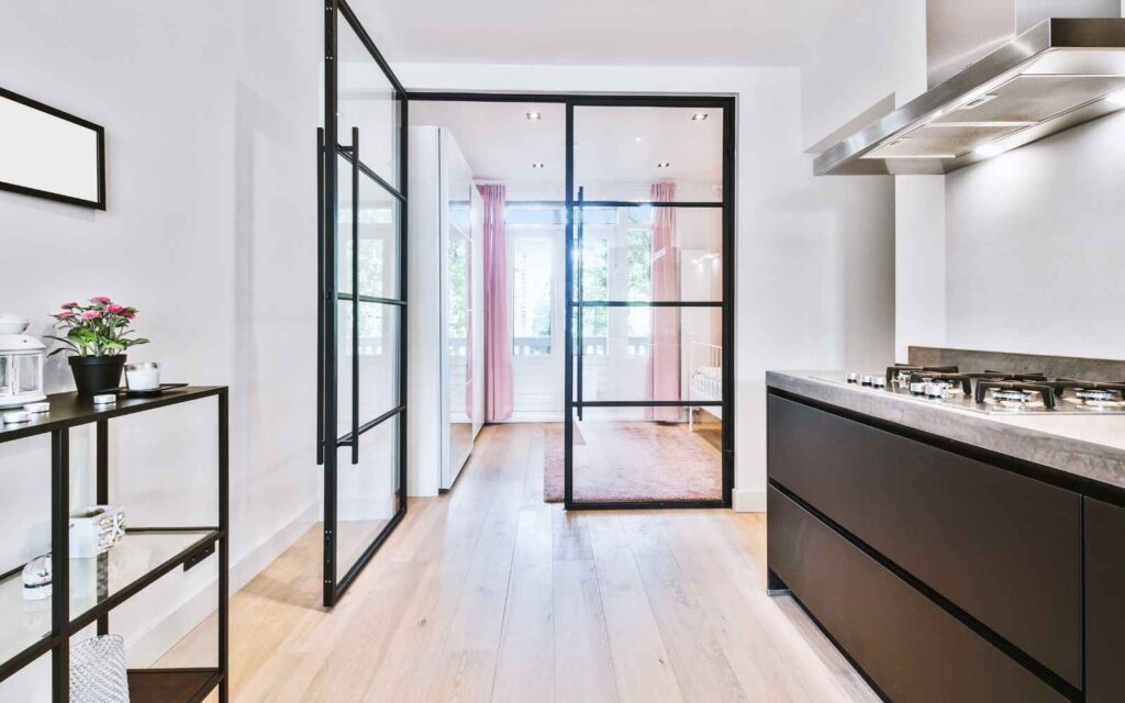 Gami drzwi szklane - balustrady szklane Radzymin, Legionowo, Stare Babice, Łomianki, Kobyłka, Wołomin, Sulejówek, Zielonka, Ząbki, Marki, Warszawa, Otwock, Piaseczno, Pruszków, Wyszków, Raszyn.